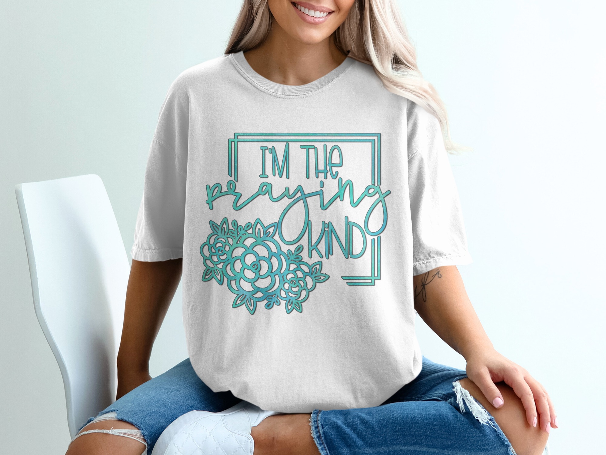 Praying Kind T-Shirt, Religious Floral Shirt, Inspirational Faith Tee, Christian Apparel, Gift for Believer, Prayer Warrior, Women's Shirt