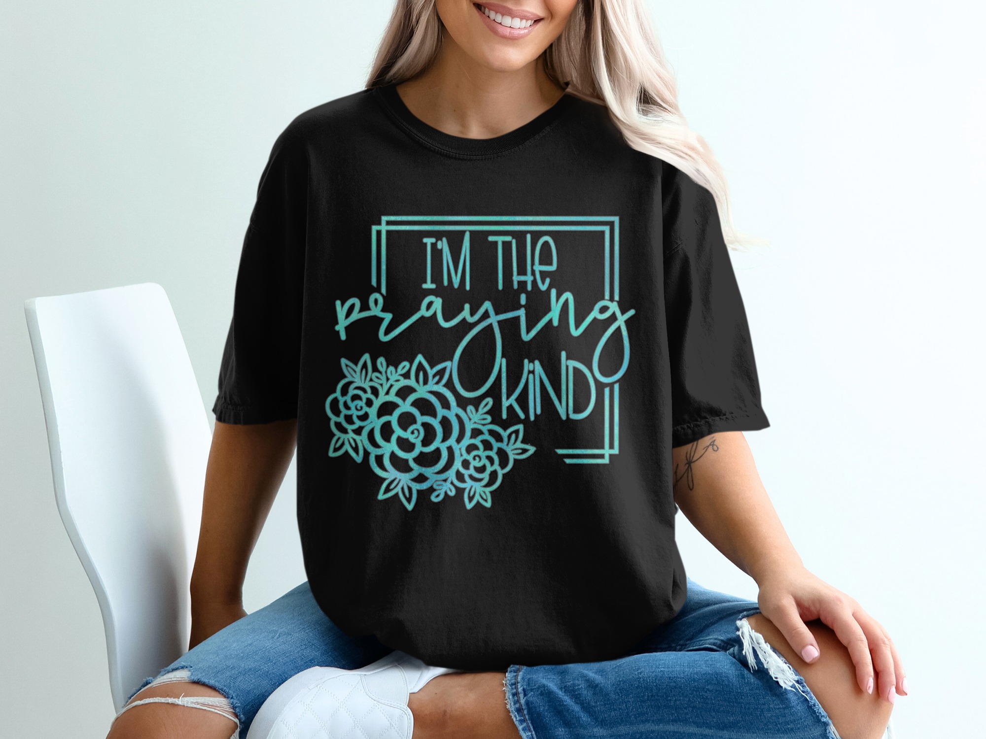 Praying Kind T-Shirt, Religious Floral Shirt, Inspirational Faith Tee, Christian Apparel, Gift for Believer, Prayer Warrior, Women's Shirt - Image 2
