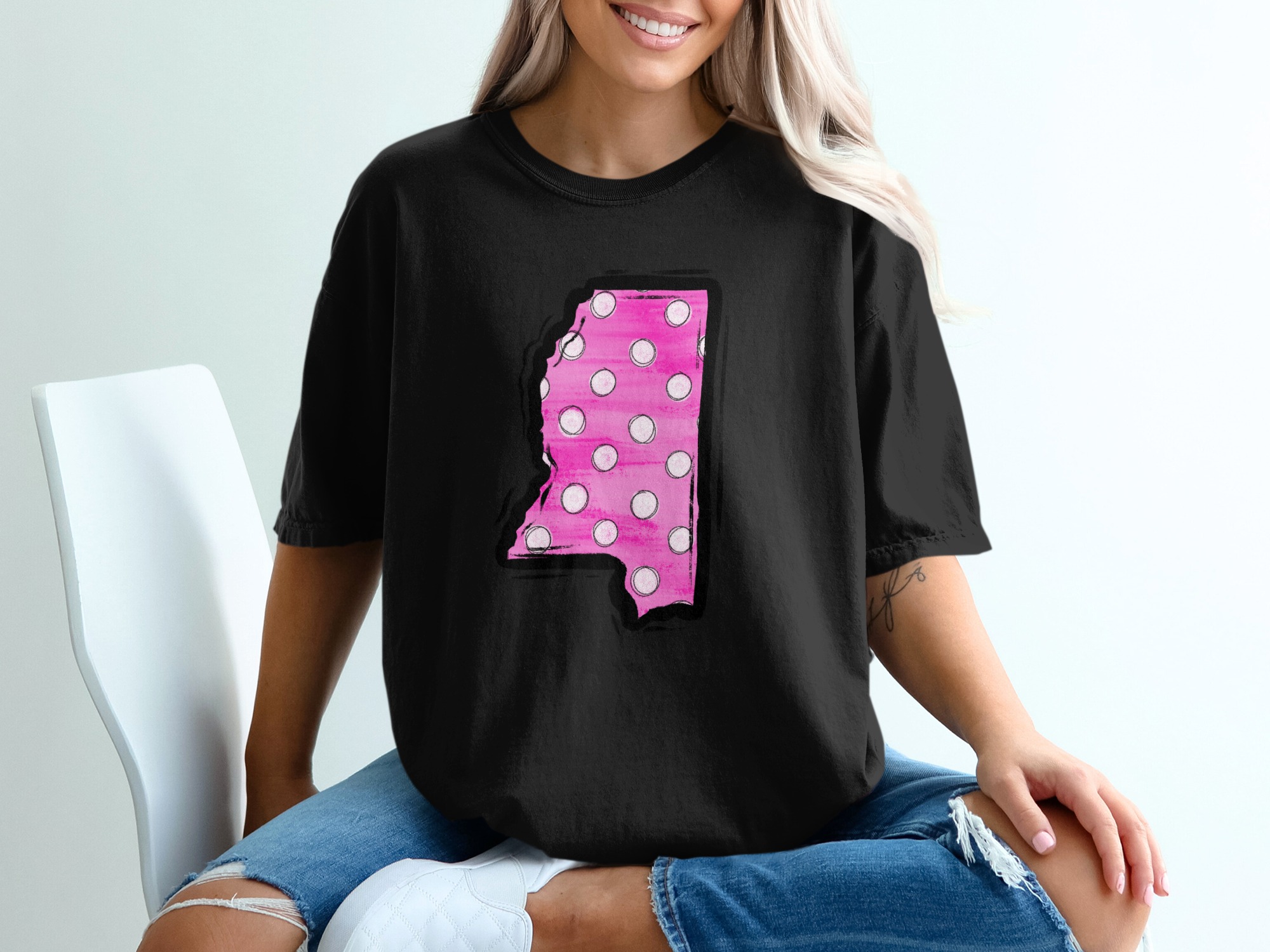 Mississippi T-Shirt, State Pride Shirt, Pink Polka Dot Design, Southern Gift Tee, Trendy Graphic Tee, Mississippi Lover Gift - Image 2