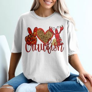Crawfish T Shirt, Peace Love Crawfish, Seafood Boil Shirt, Louisiana T Shirt, Crawfish Lover Tee, Funny Food Shirt, Cajun, Gifts for Foodie