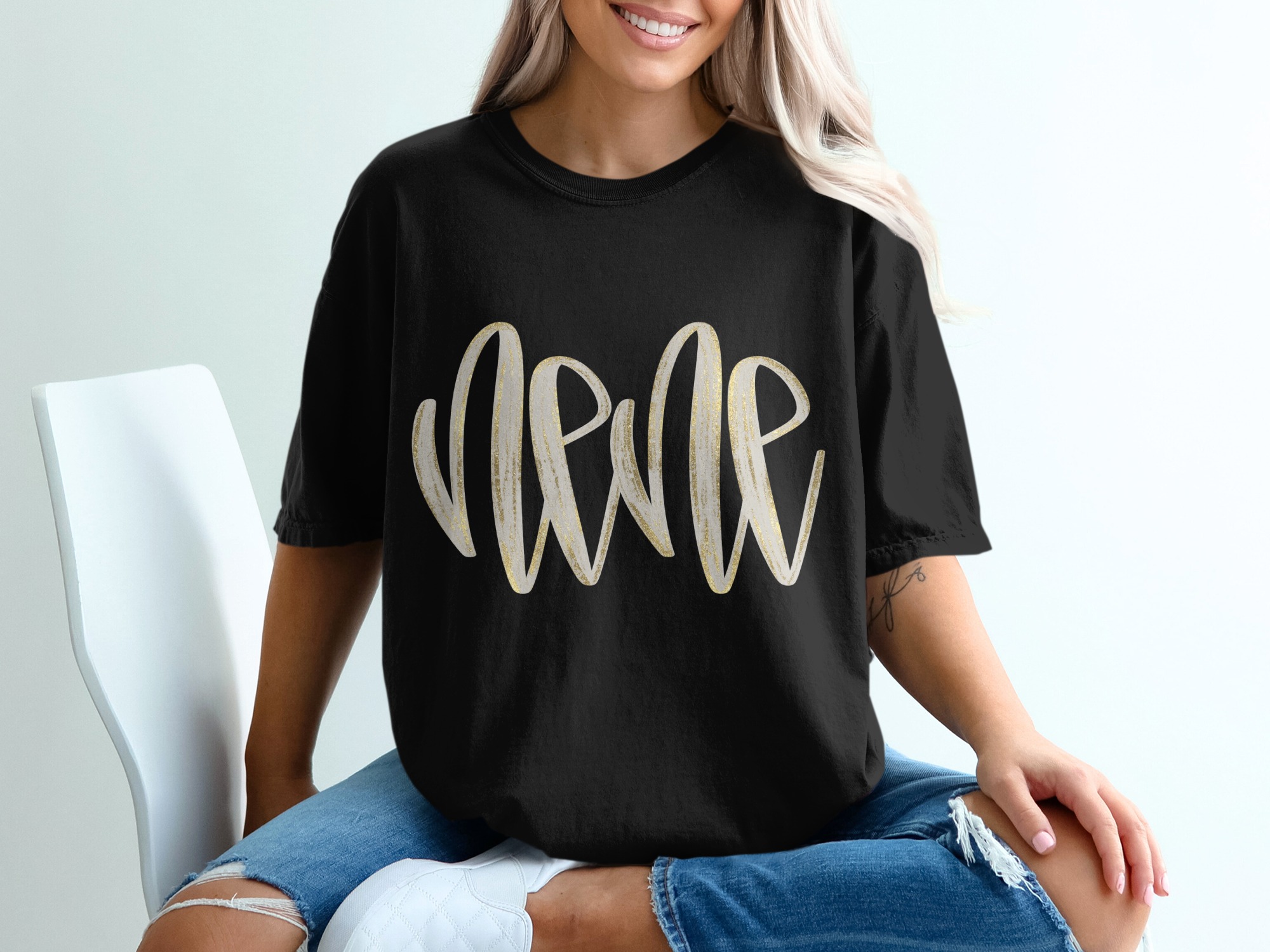 Nana T-Shirt, Grandmothers Gift, Mothers Day Gift, Gold Nana Shirt, Nana Tee, Best Nana Ever, Gift for Nana, Nana Birthday Gift - Image 2
