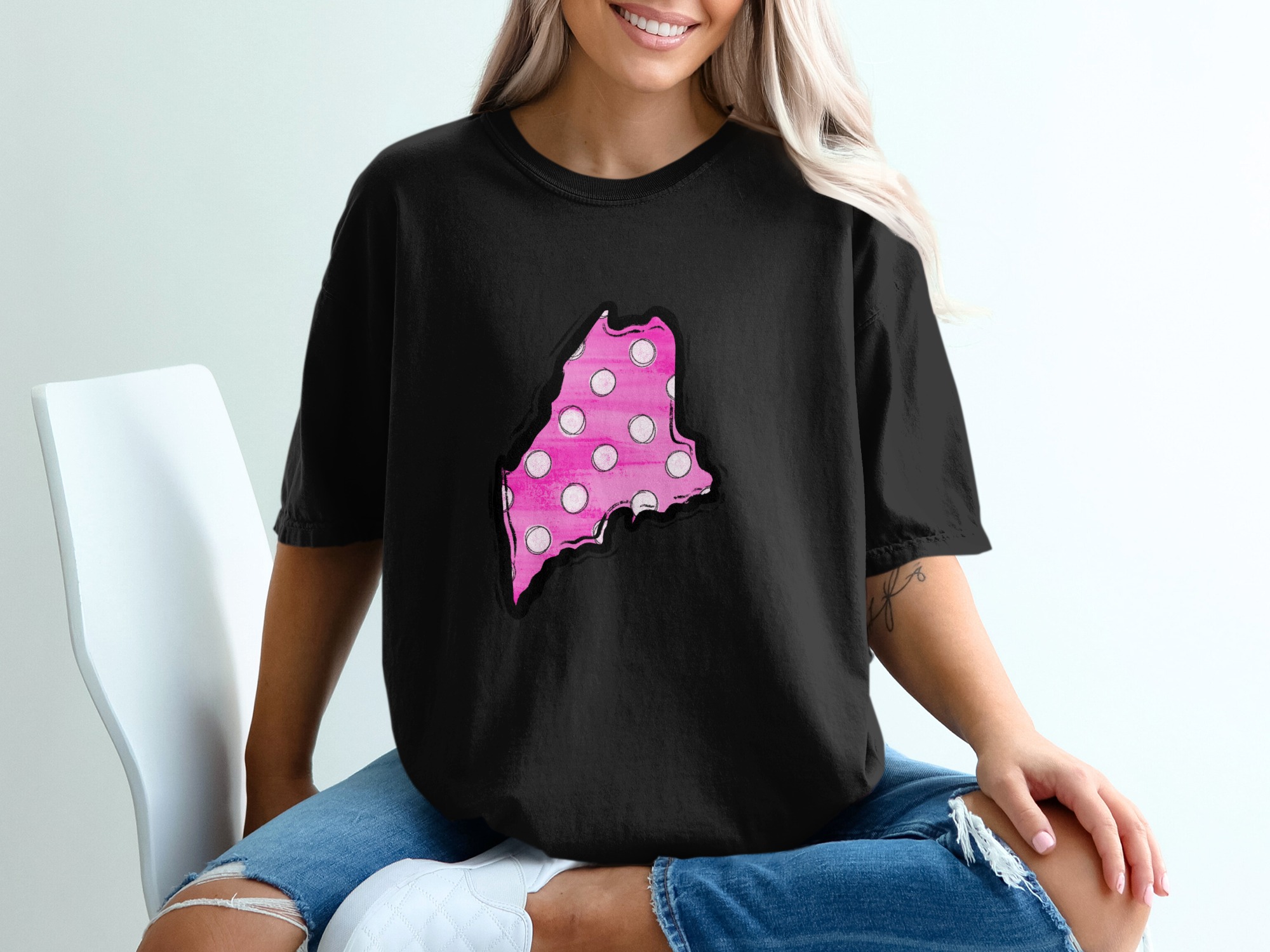 Maine State T-Shirt, Pink Polka Dot Map Tee, USA State Pride, Vacation Souvenir, Gift for Mainer, Trending Now, Minimalist Apparel - Image 2