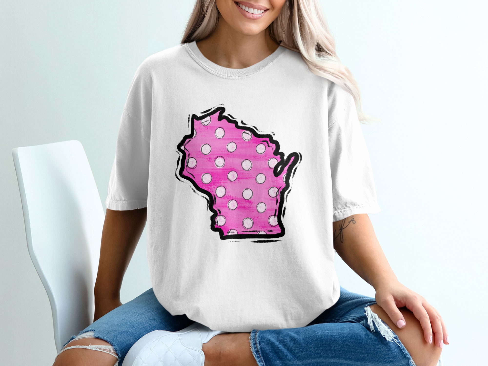 Wisconsin T-Shirt, Polka Dot State Tee, Pink Wisconsin Shirt, Trendy Gift, State Pride Shirt, USA States Apparel, Travel Souvenir