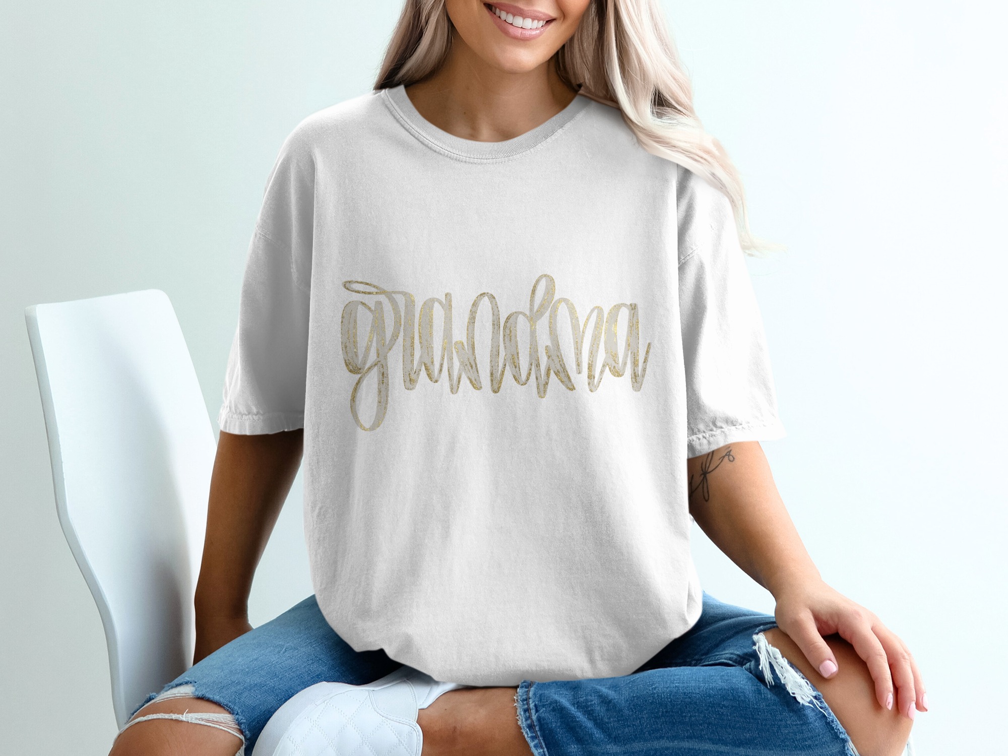 Grandma T-Shirt, Gift for Grandma, Grandmother Tee, Nana Shirt, Gold Grandma, Grandma Design TShirt, Gifts For Grandparents