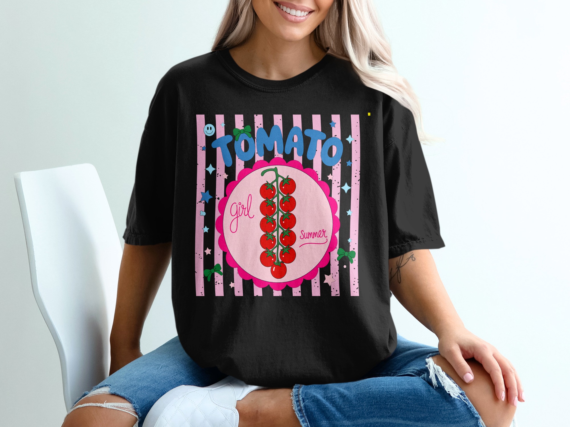 Tomato Girl Summer T-Shirt, Aesthetic Coquette Core Tee, Cute Whimsical Garden Foodie Shirt, Happy Smiley Face Retro Top for Her - Image 5