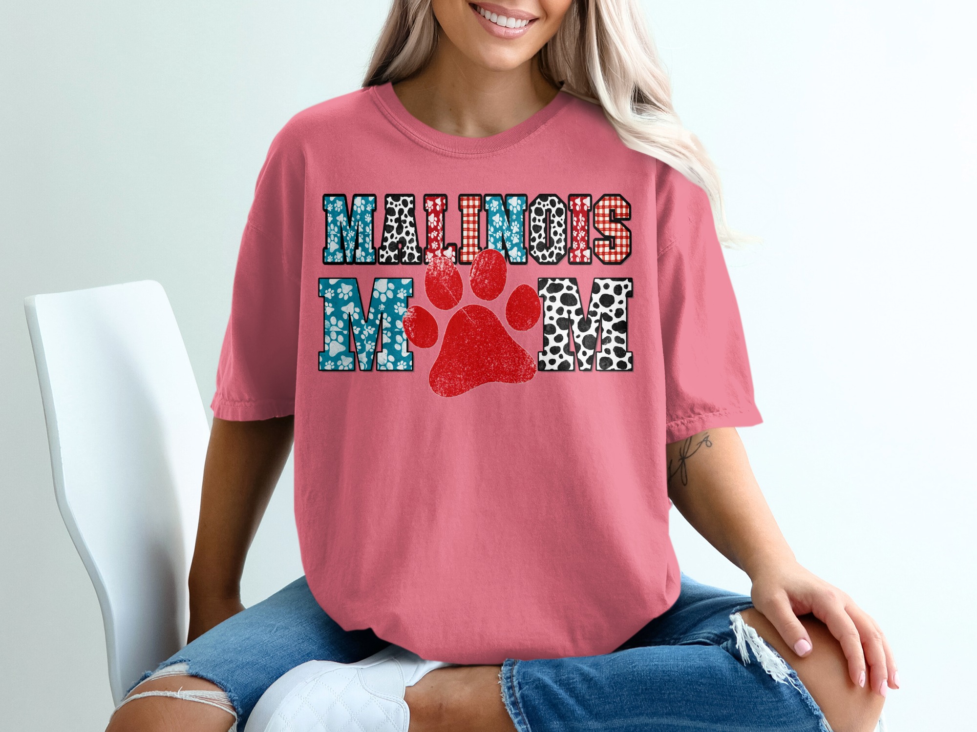 Malinois Mom T-Shirt, Distressed Paw Print Belgian Malinois Mama Tee, Dog Lover Gift for Her, Cute Pet Owner Shirt - Image 16
