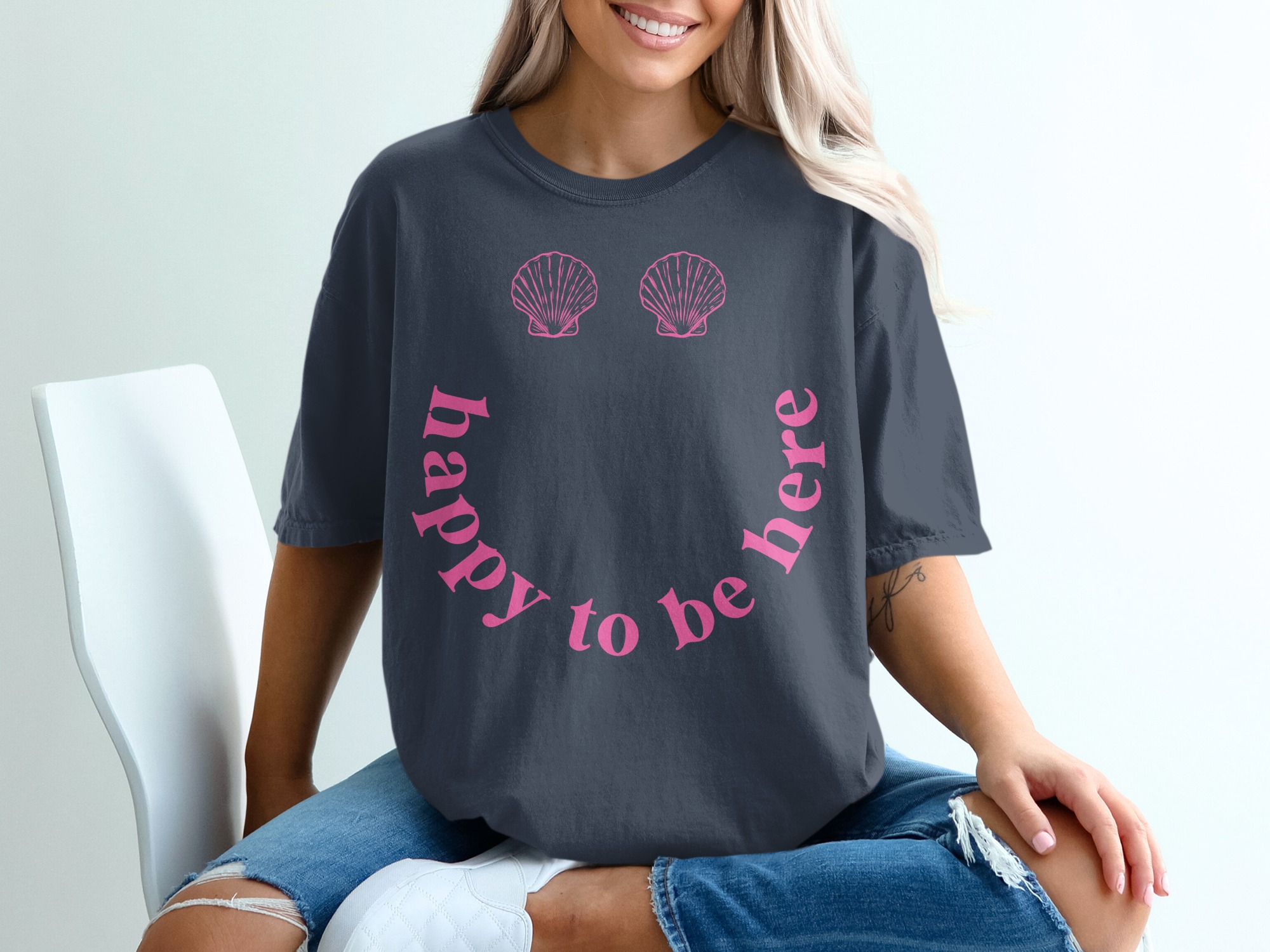 Happy To Be Here T-Shirt, Beach Smiley Face Shirt, Pink Seashell Graphic Tee, Coastal Vacation Top, Summer Aesthetic Preppy Gift For Her - Image 12