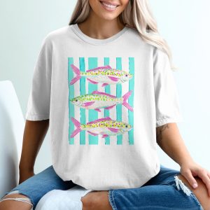 Vibrant Fish Art T-Shirt, Comfort Colors ® Colorful Ocean Life Beach Tee, Unique Summer Vacation Graphic, Coastal Style Gift for Her