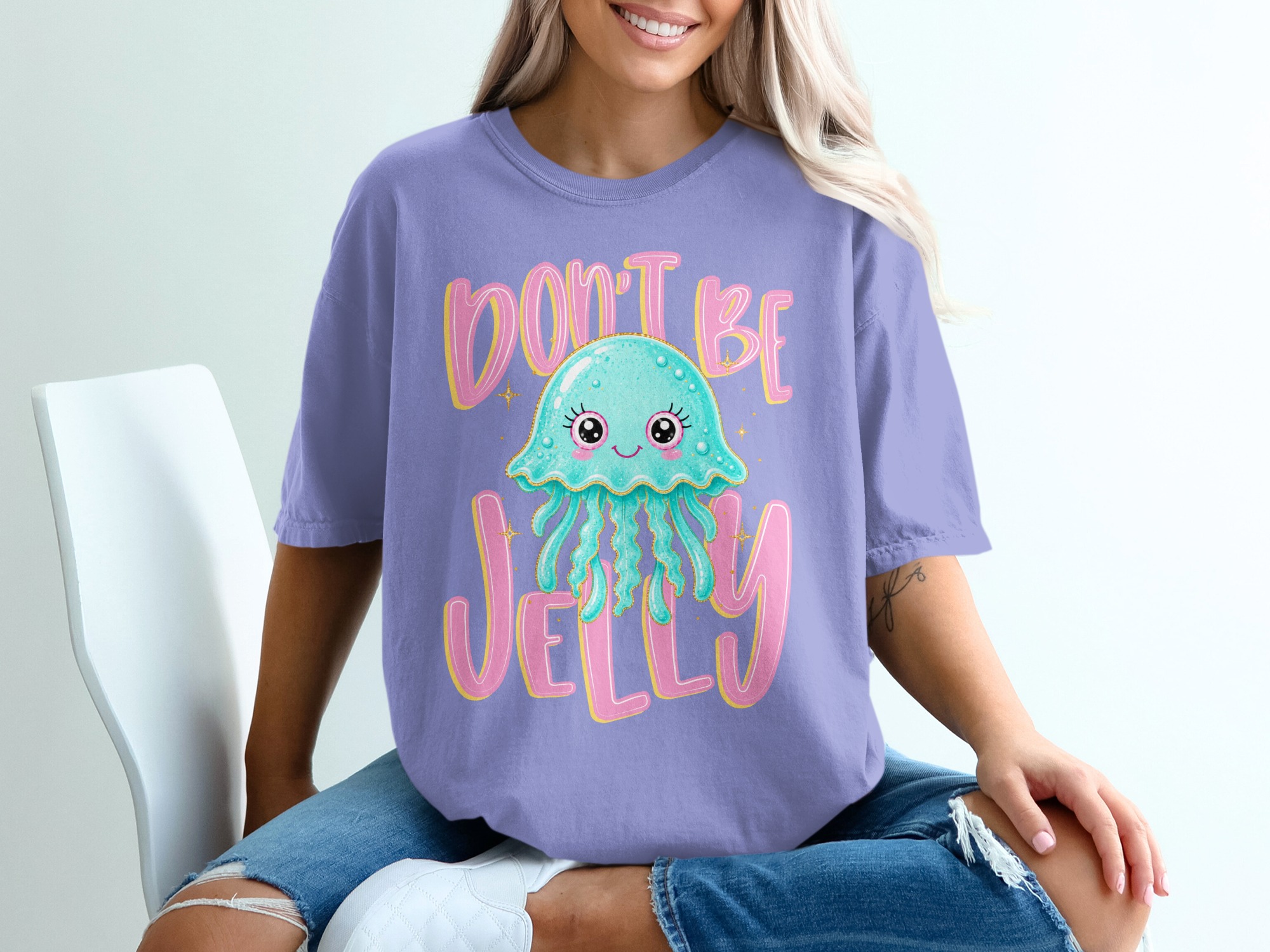 Don't Be Jelly T-Shirt, Cute Jellyfish Shirt, Kawaii Ocean Pun Tee, Faux Glitter Effect Sea Animal Top, Funny Beach Vibe Tee, Gift for Her - Image 18