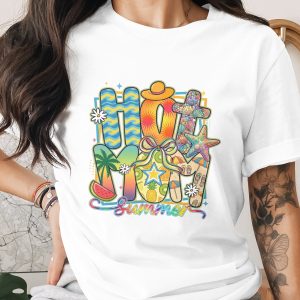 Holly Mom Summer T-Shirt, Groovy Beach Mama Vacation Tee, Colorful Tropical Mom Shirt, Happy Summer Vibes Gift for Her