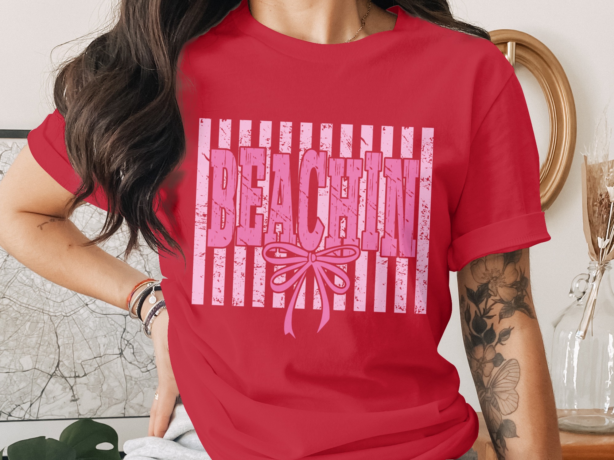 Beachin' T-Shirt, Pink Bow Tee, Summer Vacation Shirt, Barbiecore Aesthetic, Coquette Beach Top, Trendy Apparel Gift - Image 4