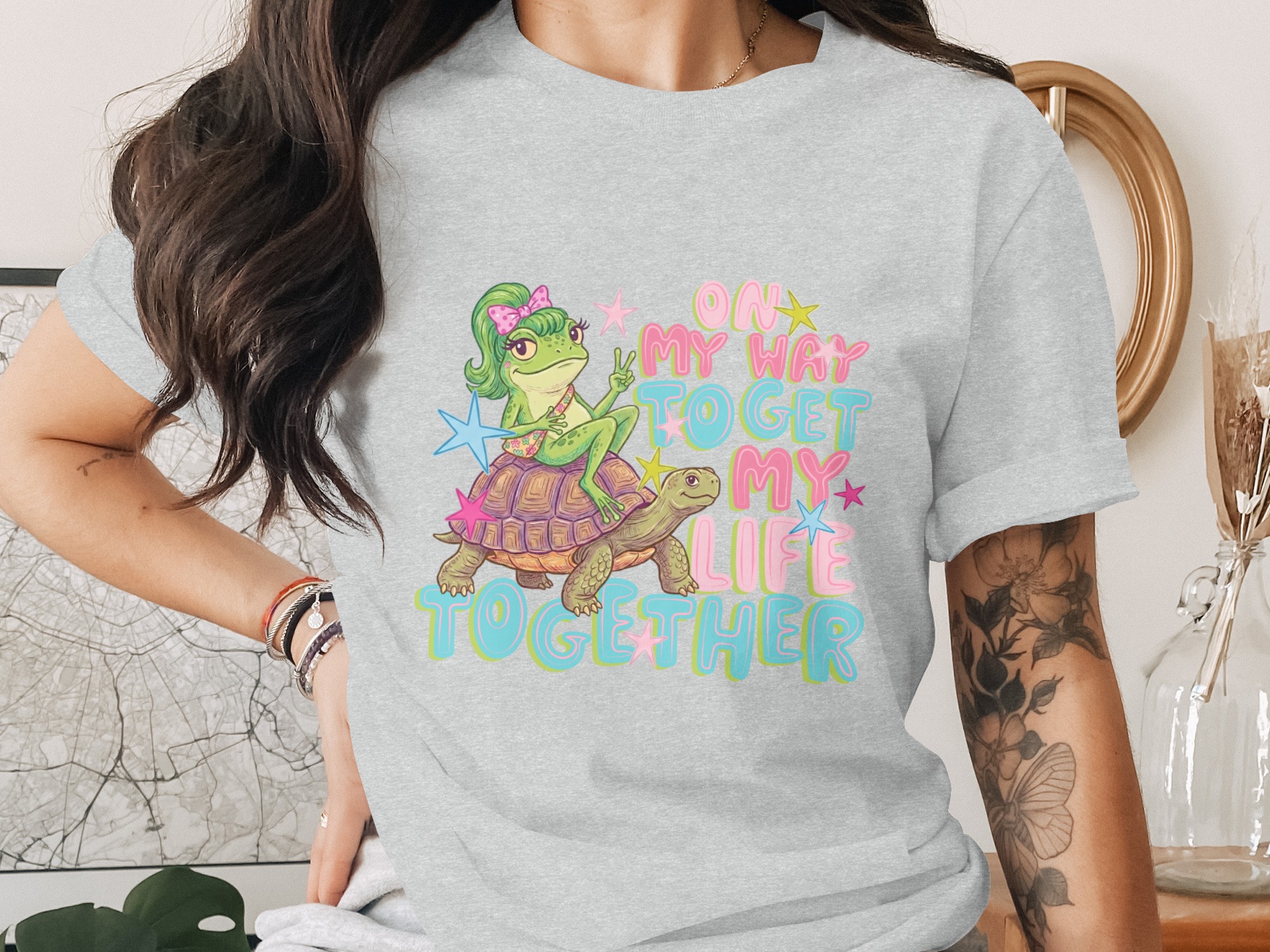 On My Way To Get My Life Together Frog Turtle T-Shirt, Cute Whimsical Meme Shirt, Funny Relatable Animal Tee, Y2K Aesthetic Gift - Image 2