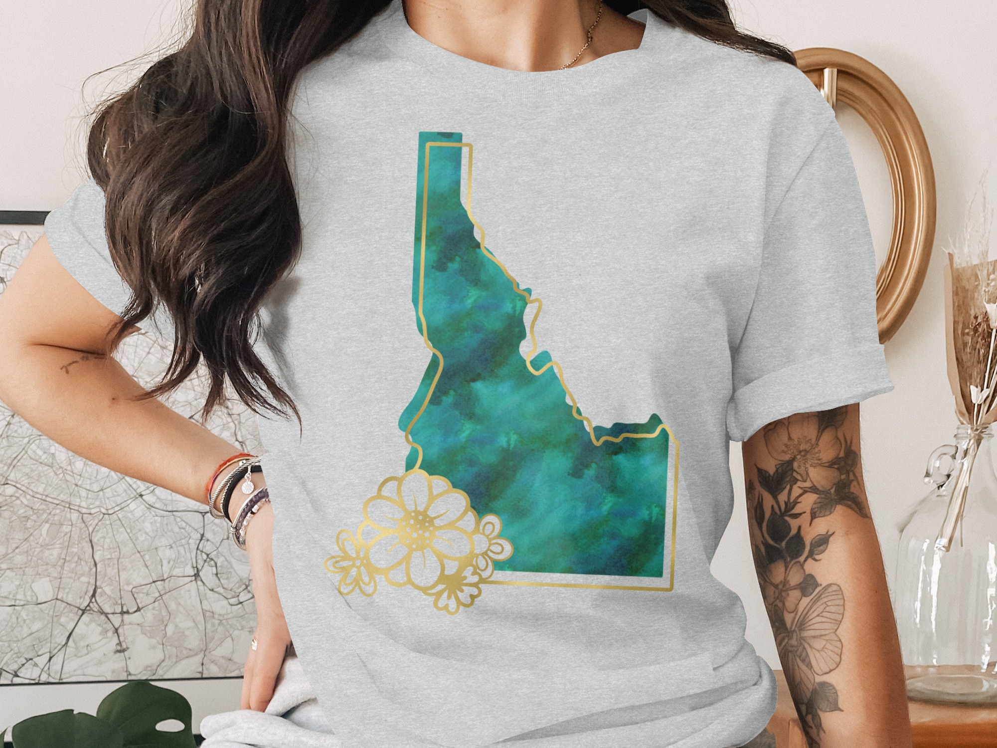 Idaho Watercolor T-Shirt, Faux Gold Floral Idaho State Outline Tee, Nature Lover Gift, Women's Idaho Souvenir Shirt, Rustic Chic Graphic Tee - Image 2