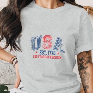 Patriotic USA 1776 T-Shirt, Distressed American Flag Tee, Independence Day Freedom Shirt, 4th of July Gift for Him Her