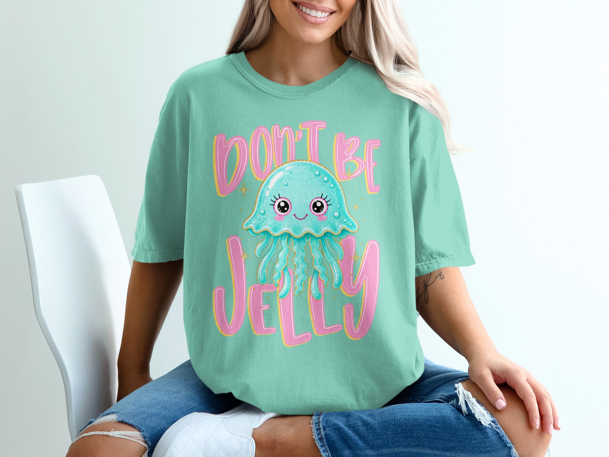 Don't Be Jelly T-Shirt, Cute Jellyfish Shirt, Kawaii Ocean Pun Tee, Faux Glitter Effect Sea Animal Top, Funny Beach Vibe Tee, Gift for Her - Image 10