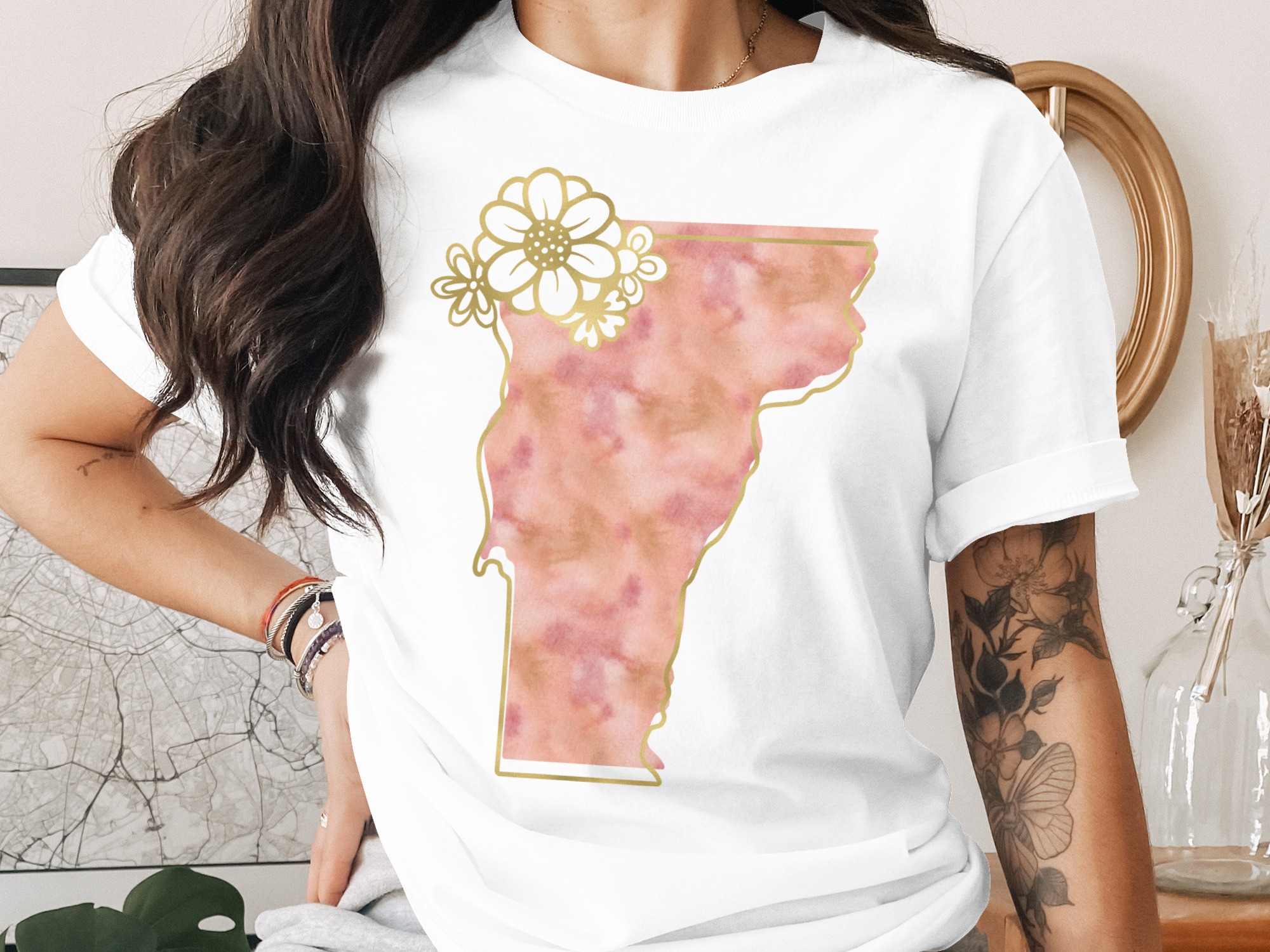 Vermont T-Shirt, Faux Gold Floral Watercolor Vermont State Tee, Unique New England State Pride Lover Gift Tee