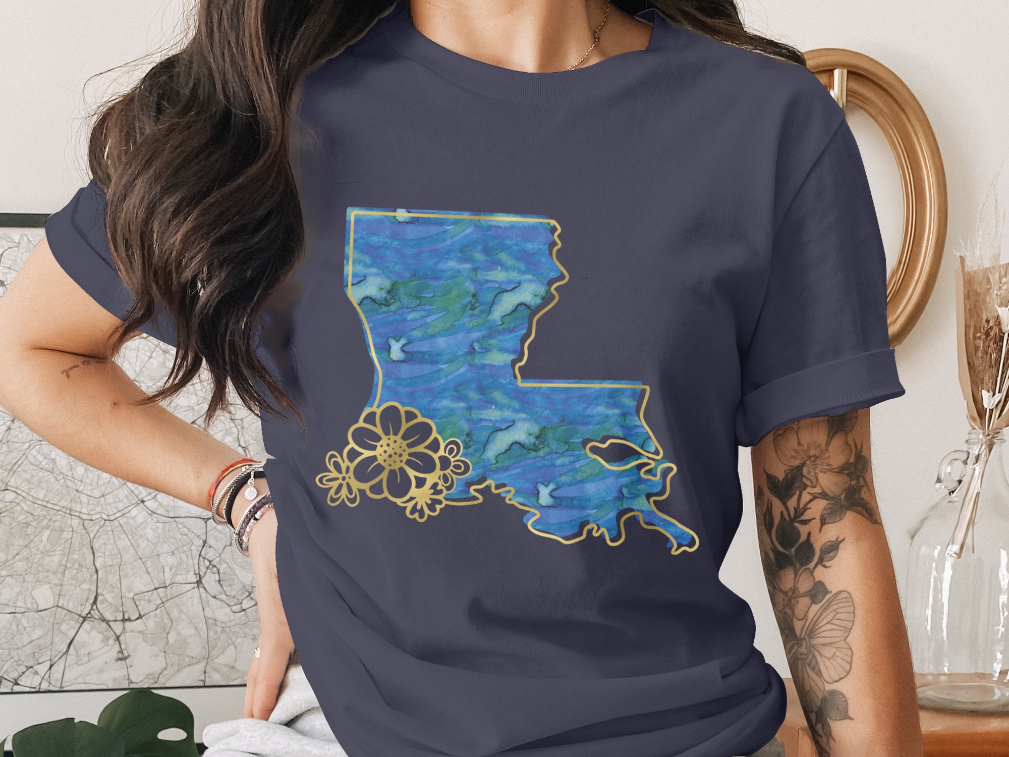 Louisiana T-Shirt, Watercolor State Outline Tee with Faux Gold Floral Details, Bayou Chic LA Pride Gift for Her - Image 3