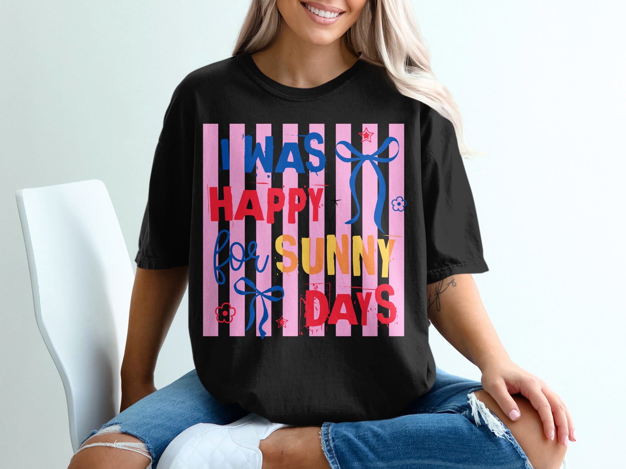 Happy Sunny Days T-Shirt | Positive Retro Vibe Shirt | Summer Vacation Tee | Y2K Aesthetic Top for Her | Optimistic Quote Gift - Image 5