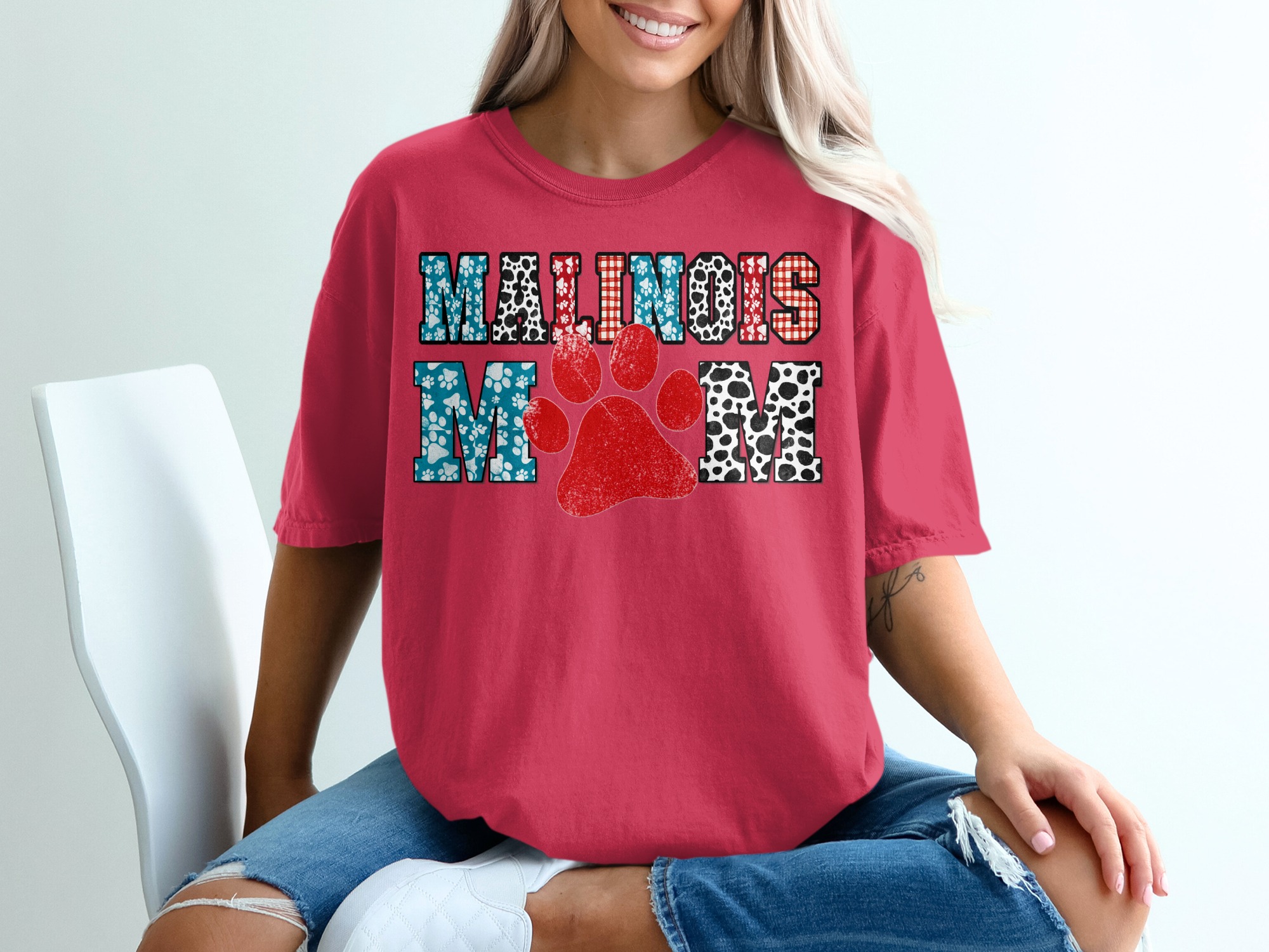 Malinois Mom T-Shirt, Distressed Paw Print Belgian Malinois Mama Tee, Dog Lover Gift for Her, Cute Pet Owner Shirt - Image 14