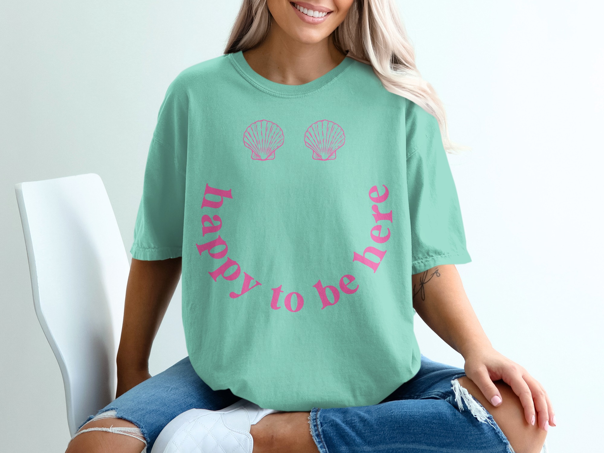Happy To Be Here T-Shirt, Beach Smiley Face Shirt, Pink Seashell Graphic Tee, Coastal Vacation Top, Summer Aesthetic Preppy Gift For Her - Image 10