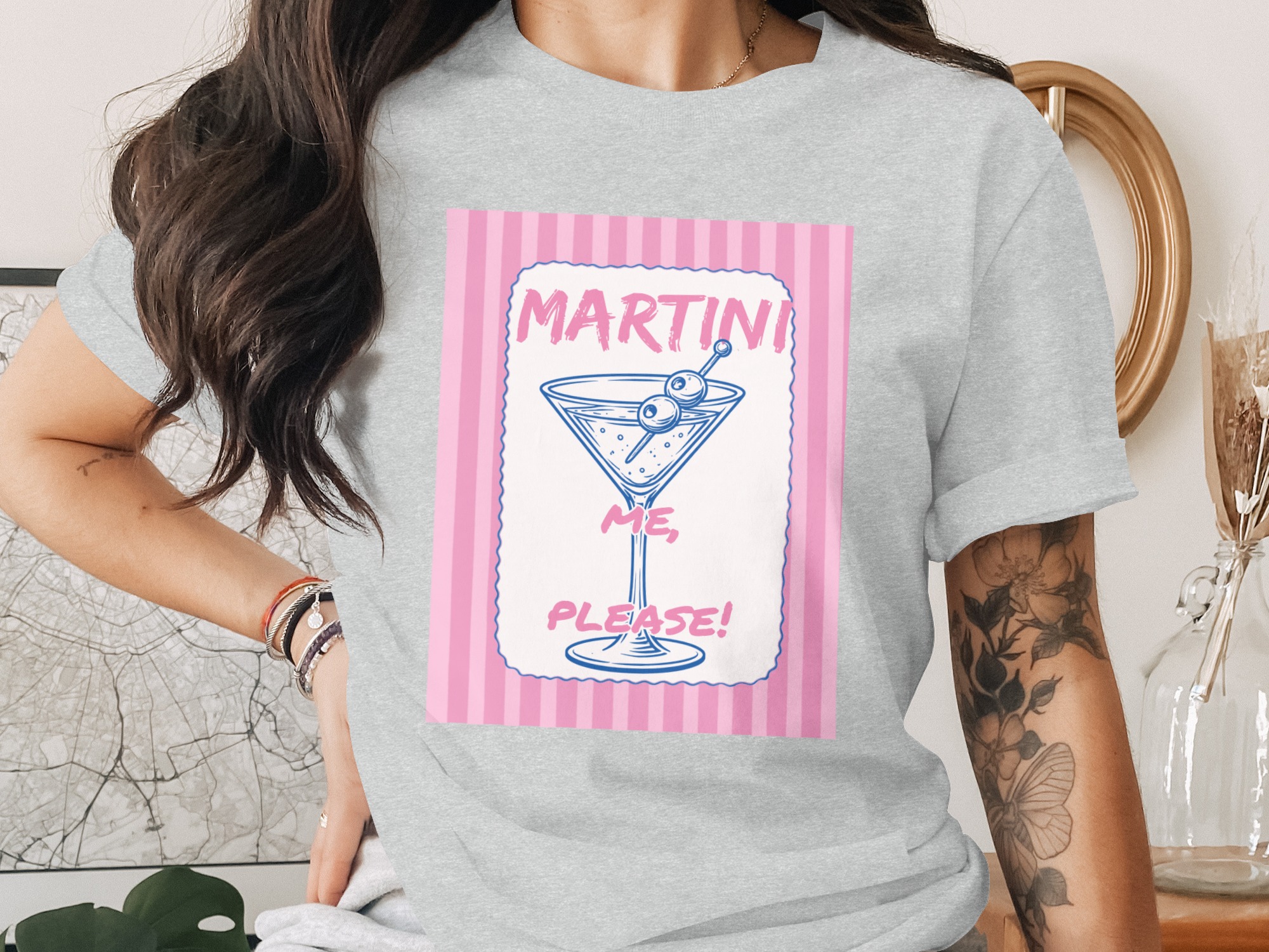 Martini Me Please T-Shirt | Retro Cocktail Lover Tee | Girls Night Out Bachelorette Party Gift | Fun Happy Hour Drink Top