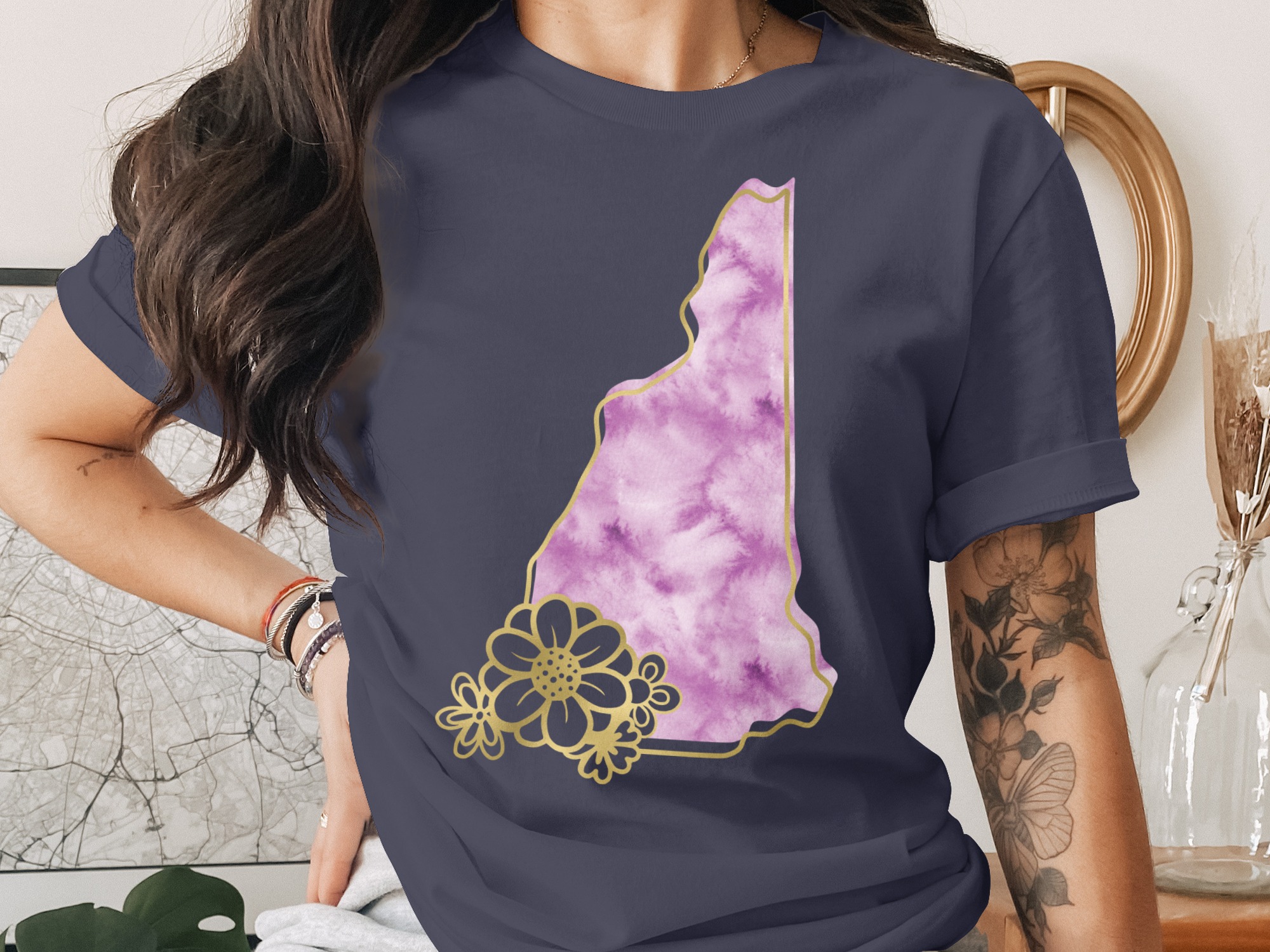New Hampshire State T-Shirt, NH Map Gold Effect Floral Tee, Purple Watercolor Aesthetic Local Love Gift for Her - Image 3