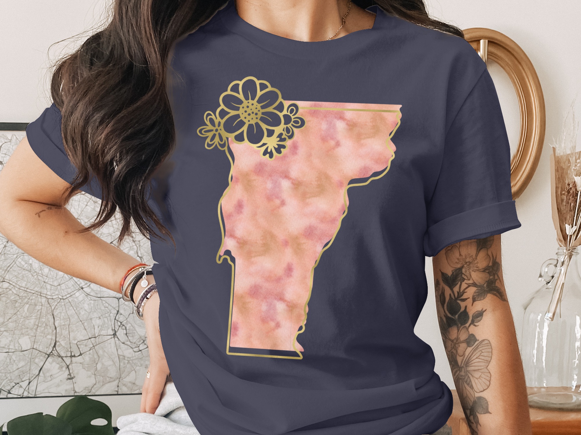 Vermont T-Shirt, Faux Gold Floral Watercolor Vermont State Tee, Unique New England State Pride Lover Gift Tee - Image 3