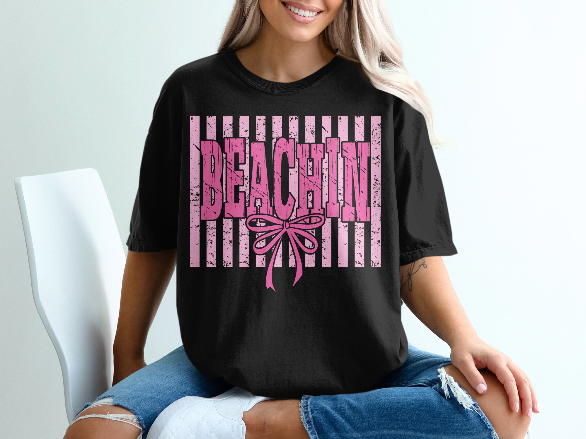 Beachin' T-Shirt, Pink Bow Tee, Summer Vacation Shirt, Barbiecore Aesthetic, Coquette Beach Top, Trendy Apparel Gift - Image 8