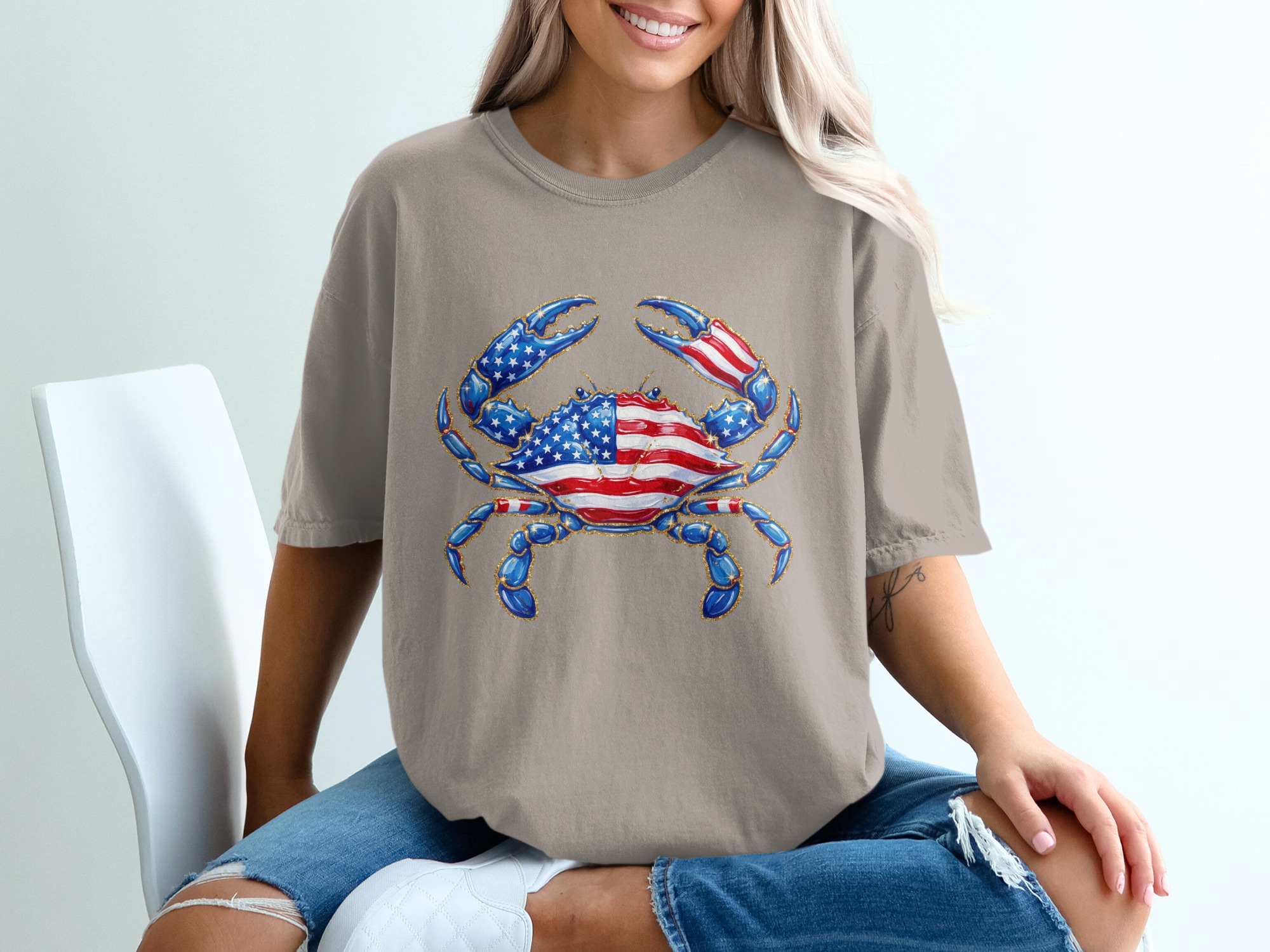 Patriotic Crab T-Shirt, American Flag Glitter Effect Crab Tee, Fourth of July Summer Top, USA Pride Coastal Crab Lover Gift - Image 11
