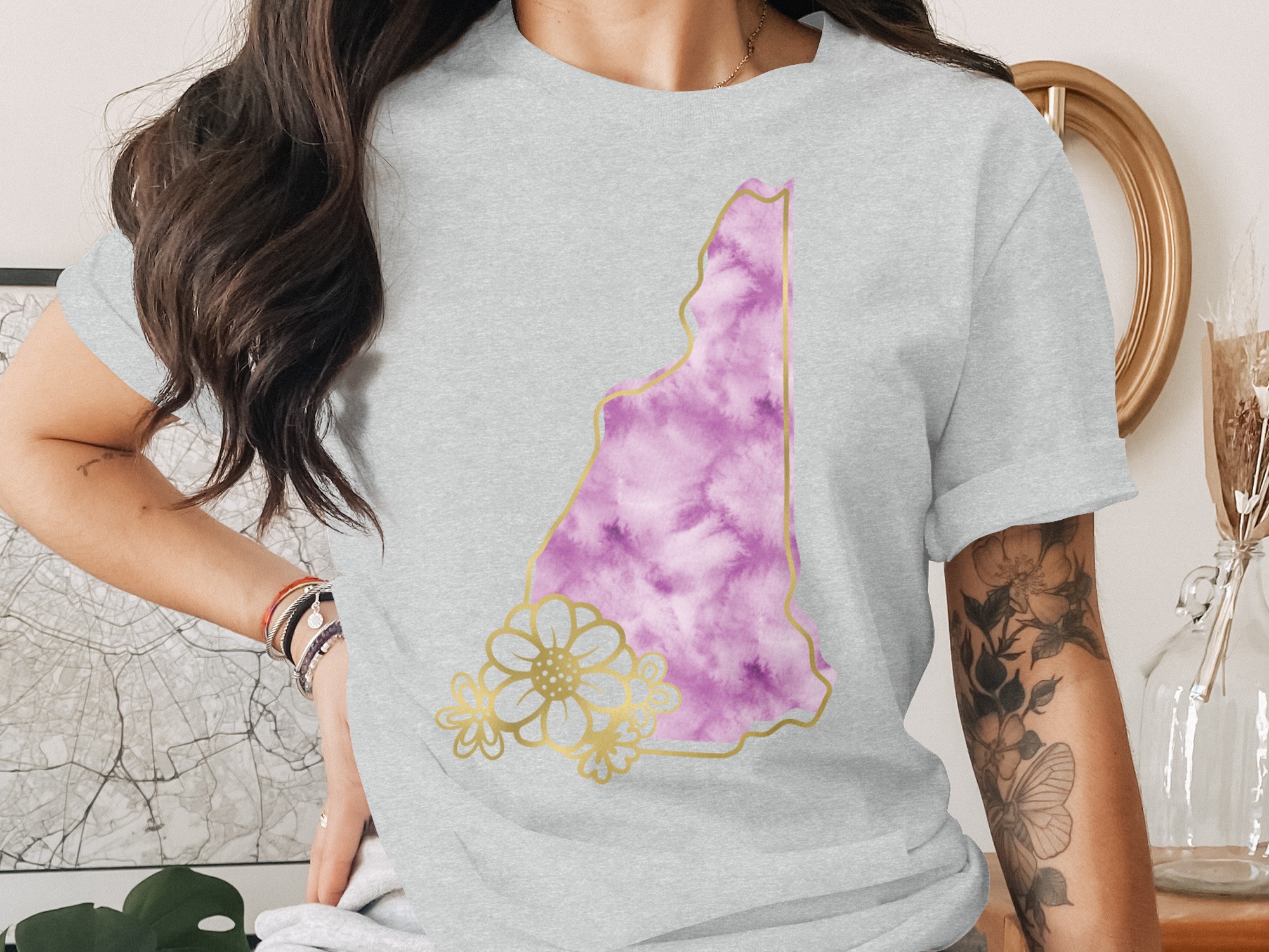 New Hampshire State T-Shirt, NH Map Gold Effect Floral Tee, Purple Watercolor Aesthetic Local Love Gift for Her - Image 2