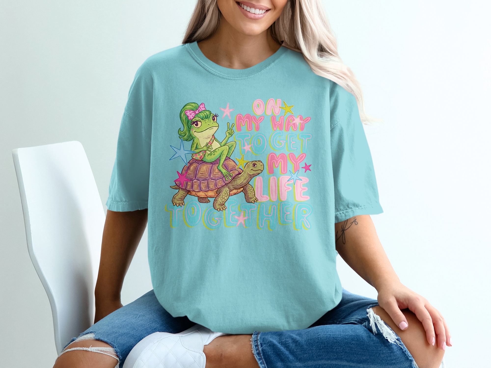 On My Way To Get My Life Together Frog Turtle T-Shirt, Cute Whimsical Meme Shirt, Funny Relatable Animal Tee, Y2K Aesthetic Gift - Image 19