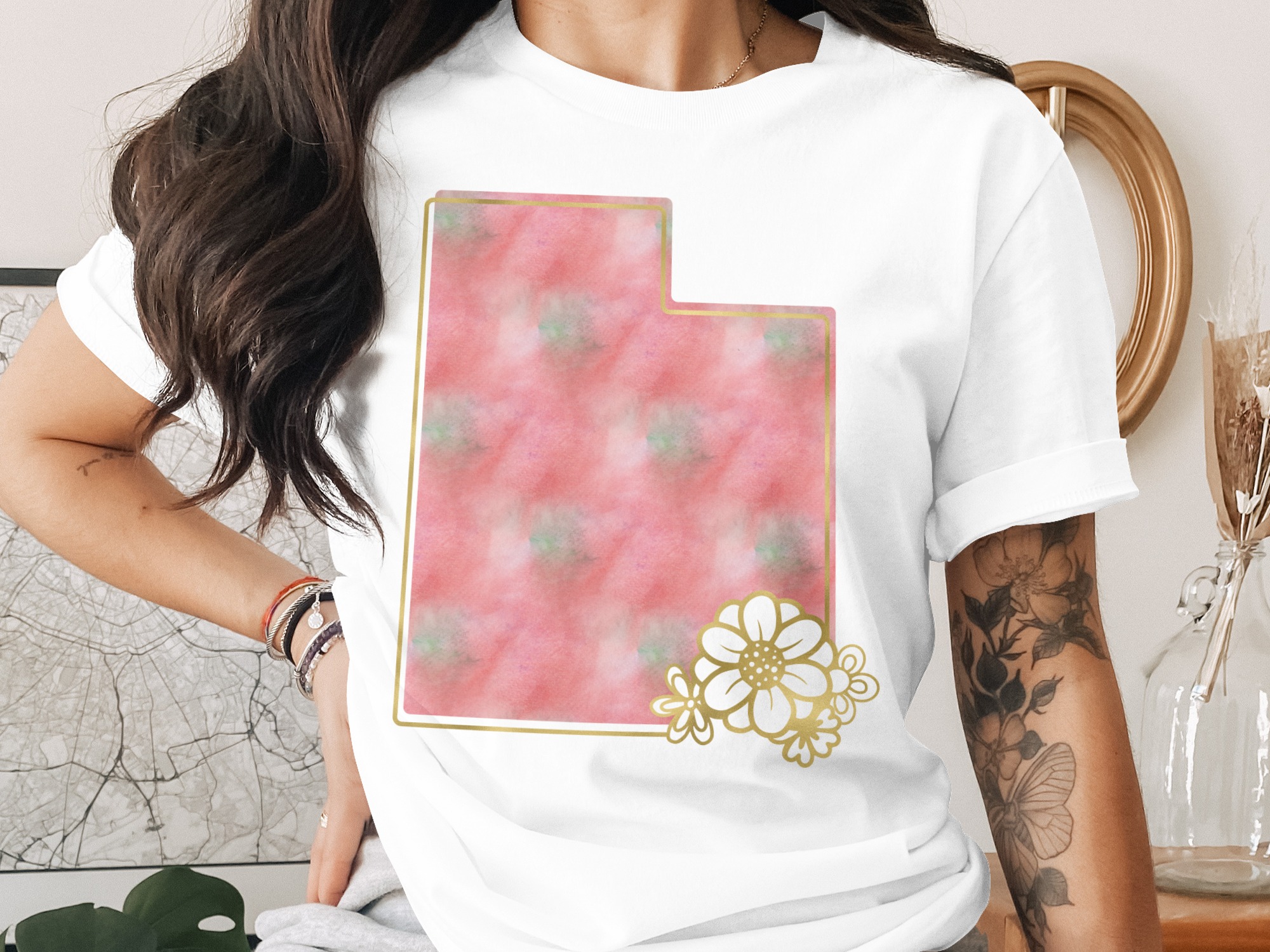 Utah State T-Shirt, Watercolor Utah Shirt with Faux Gold Flowers, Utah Pride Tee, Aesthetic Utah Gift for Her, State Map Top