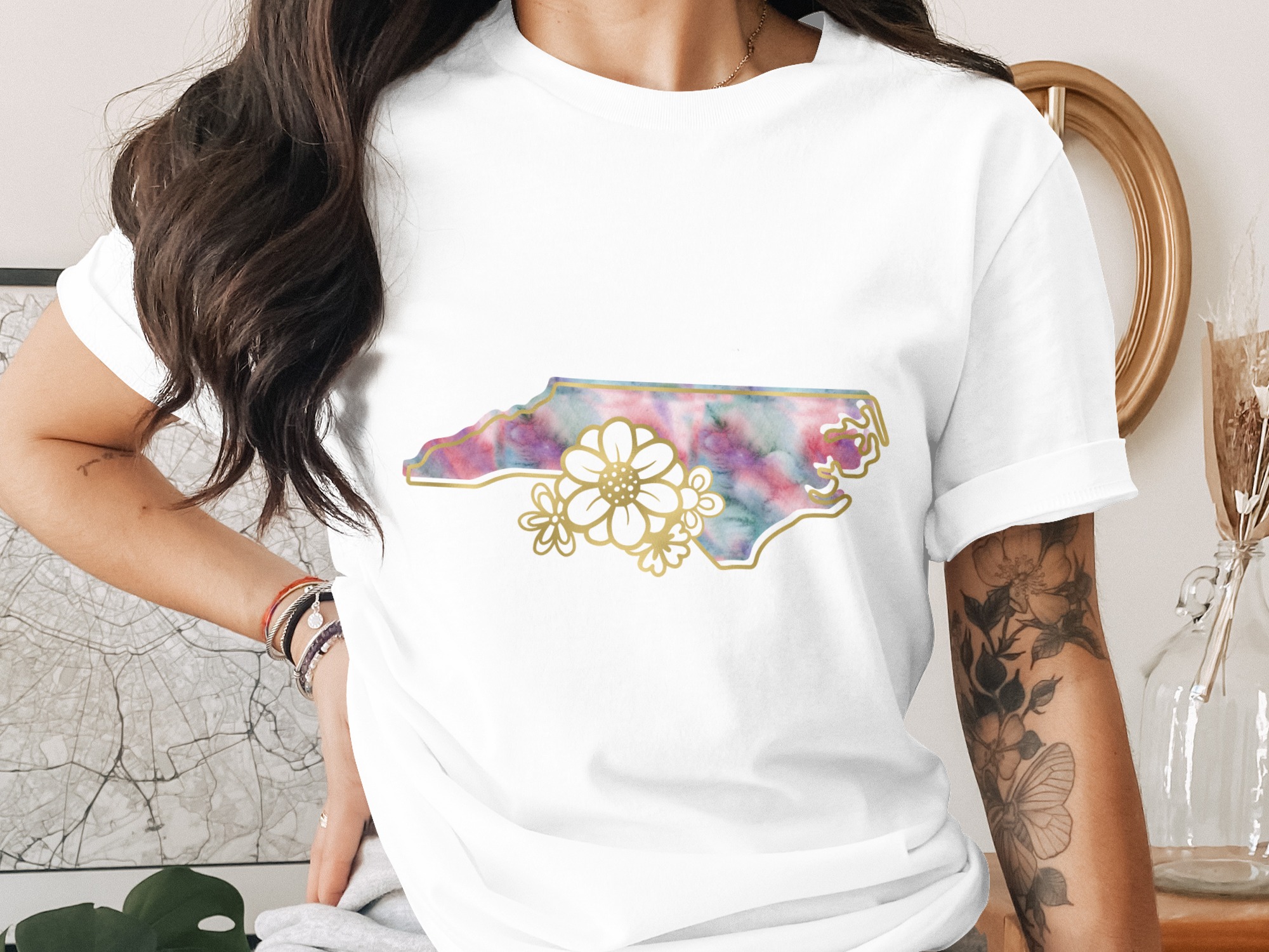 North Carolina Floral Watercolor T-Shirt, NC State Map Faux Gold Effect Tee, Boho Aesthetic State Pride Shirt, NC Lover Gift for Her