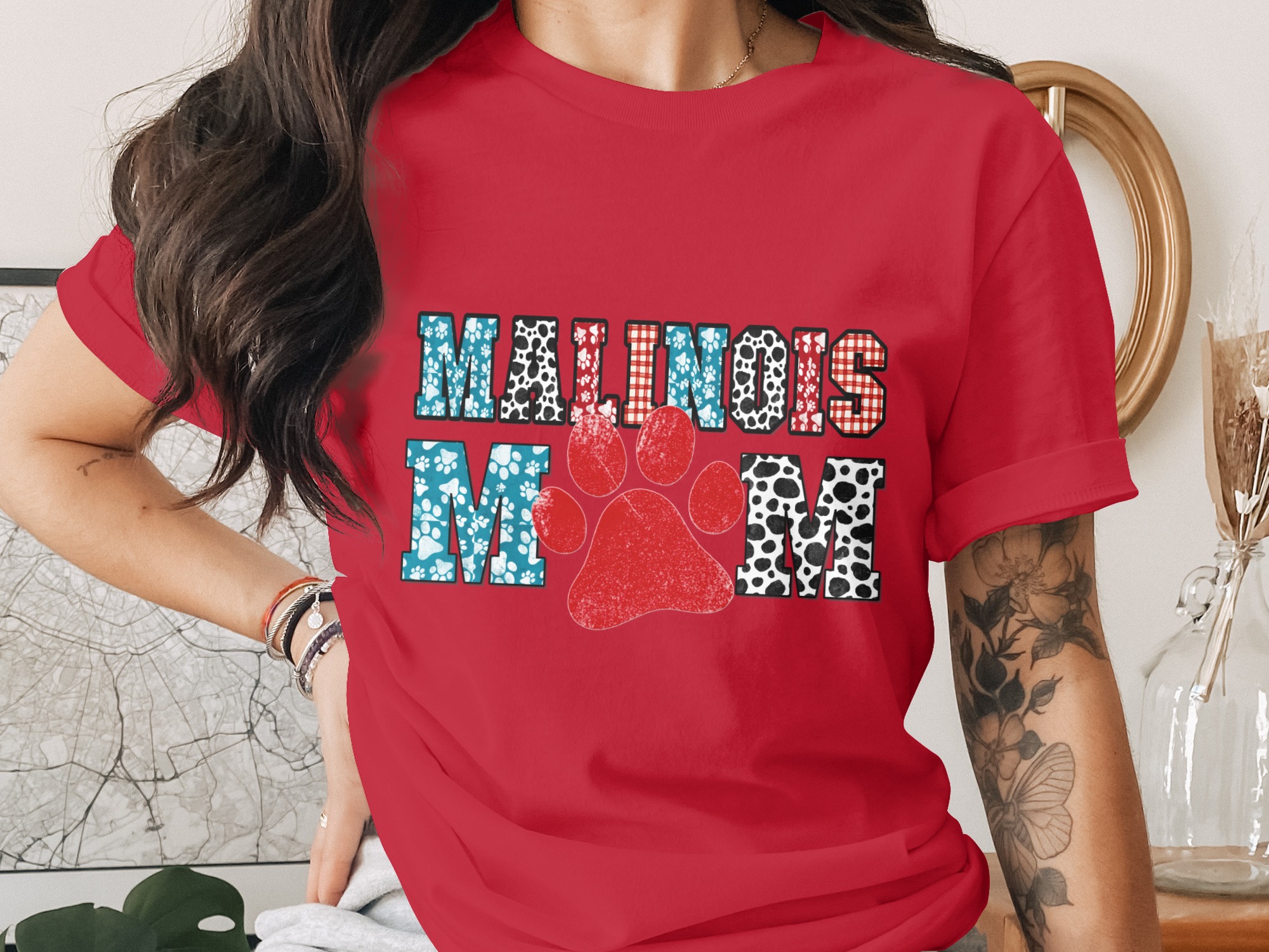 Malinois Mom T-Shirt, Distressed Paw Print Belgian Malinois Mama Tee, Dog Lover Gift for Her, Cute Pet Owner Shirt - Image 4