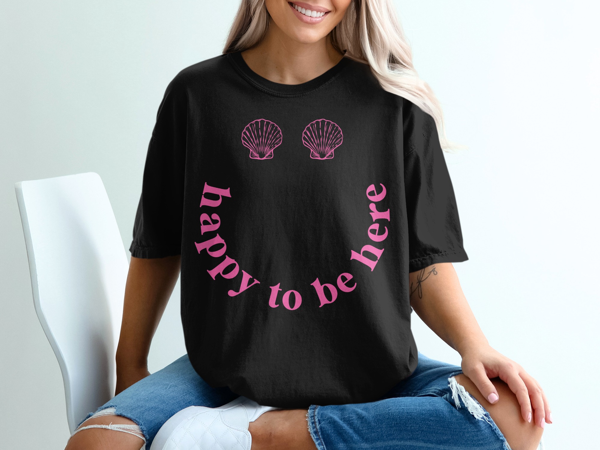 Happy To Be Here T-Shirt, Beach Smiley Face Shirt, Pink Seashell Graphic Tee, Coastal Vacation Top, Summer Aesthetic Preppy Gift For Her - Image 8