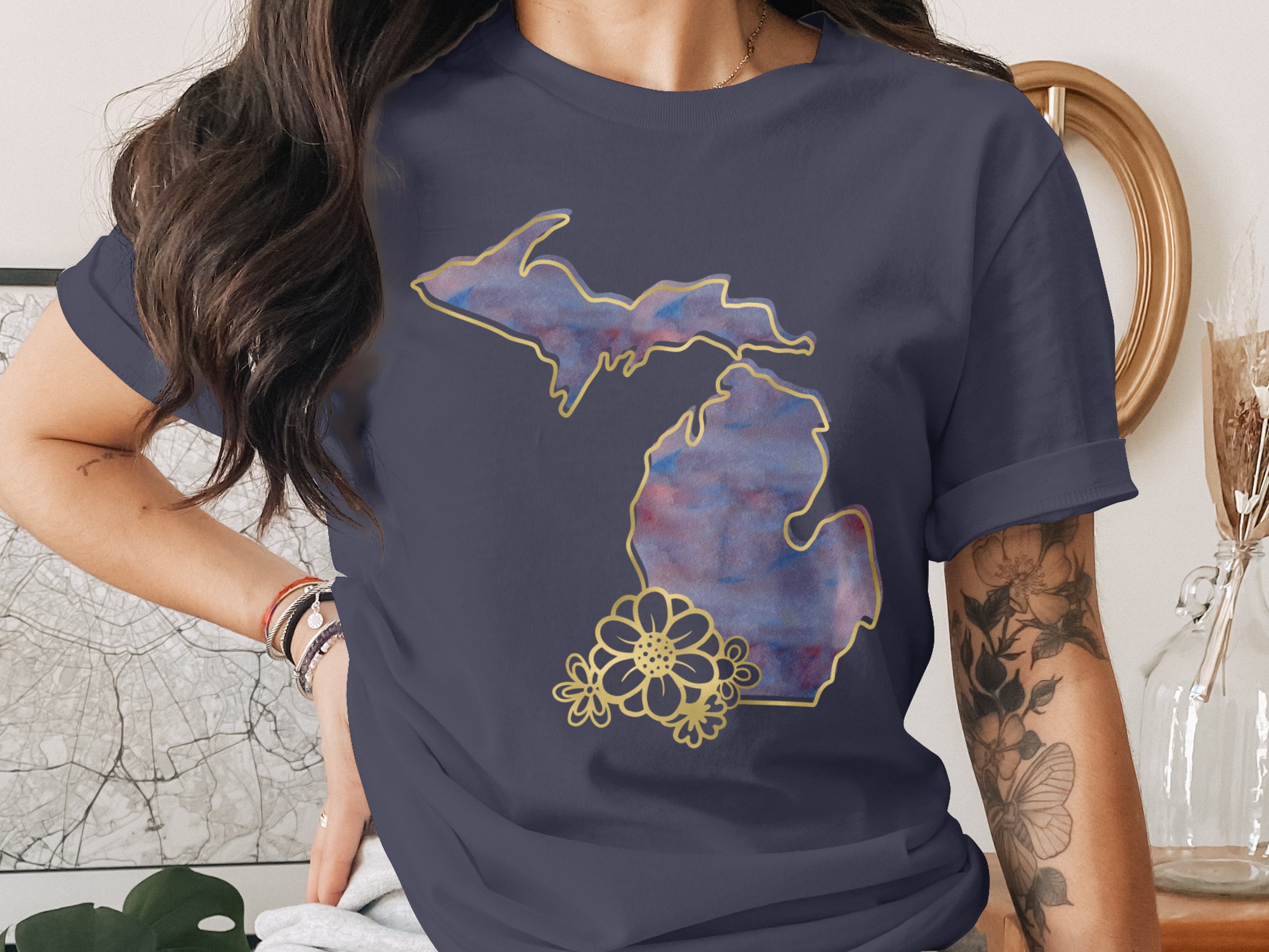 Michigan State Watercolor T-Shirt, Faux Gold Floral Michigander Tee, Aesthetic Home State Shirt, Gift for Her, Michigan Lover Souvenir Top - Image 3