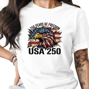 Patriotic American Eagle T-Shirt, USA 250 Years of Freedom Flag Tee, Distressed Heritage Commemorative Independence Day Shirt