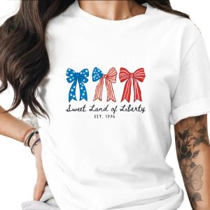 Patriotic Bows T-Shirt, Sweet Land of Liberty Shirt, 4th of July Tee, Distressed Americana Shirt, Vintage Style USA Top, Independence Day