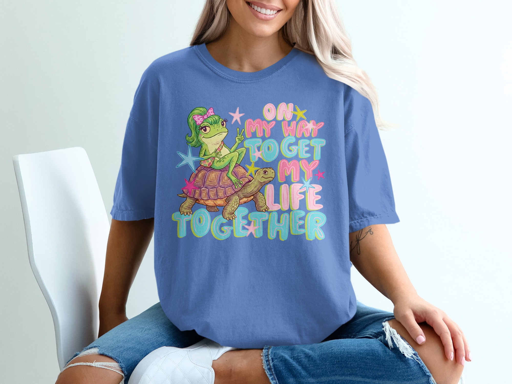 On My Way To Get My Life Together Frog Turtle T-Shirt, Cute Whimsical Meme Shirt, Funny Relatable Animal Tee, Y2K Aesthetic Gift - Image 20