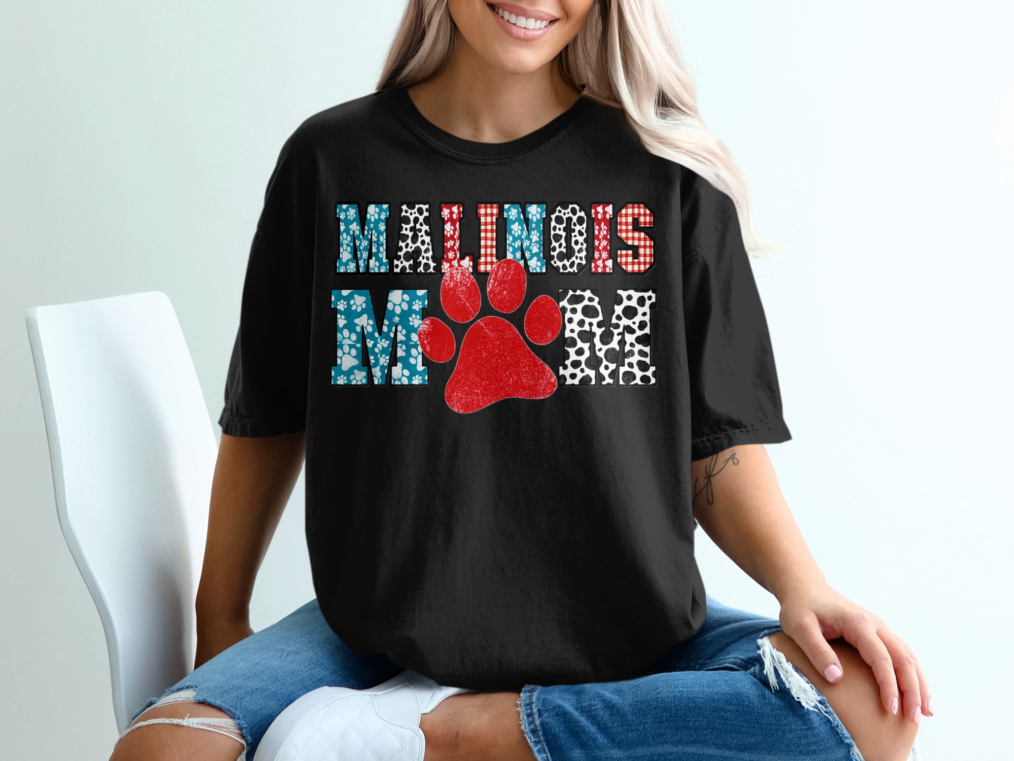 Malinois Mom T-Shirt, Distressed Paw Print Belgian Malinois Mama Tee, Dog Lover Gift for Her, Cute Pet Owner Shirt - Image 8