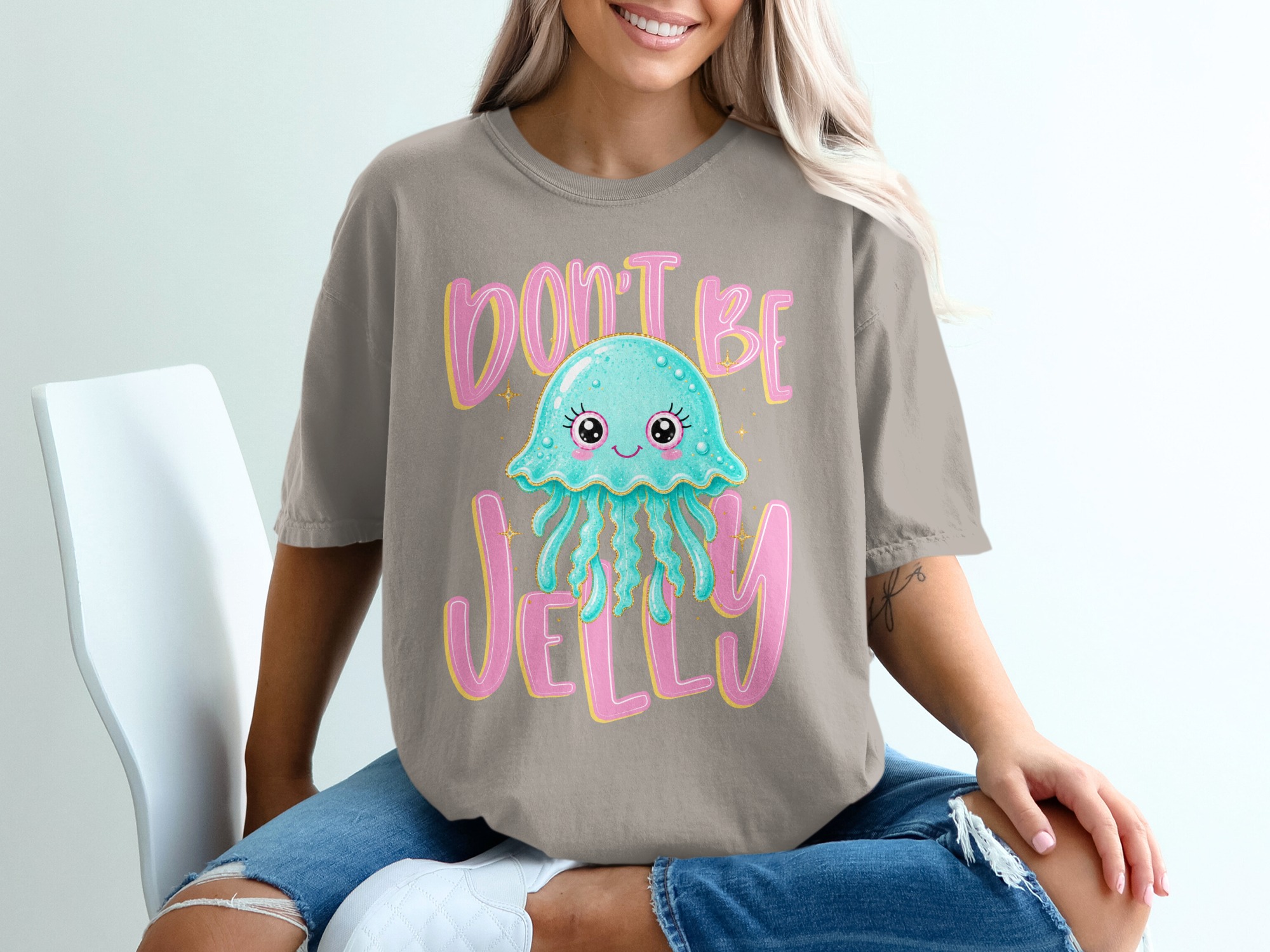 Don't Be Jelly T-Shirt, Cute Jellyfish Shirt, Kawaii Ocean Pun Tee, Faux Glitter Effect Sea Animal Top, Funny Beach Vibe Tee, Gift for Her - Image 11
