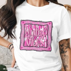 United Vibes T-Shirt | Patriotic Pink Faux Glitter Effect Tee with American Flag Song Lyrics | Fourth of July Concert Top