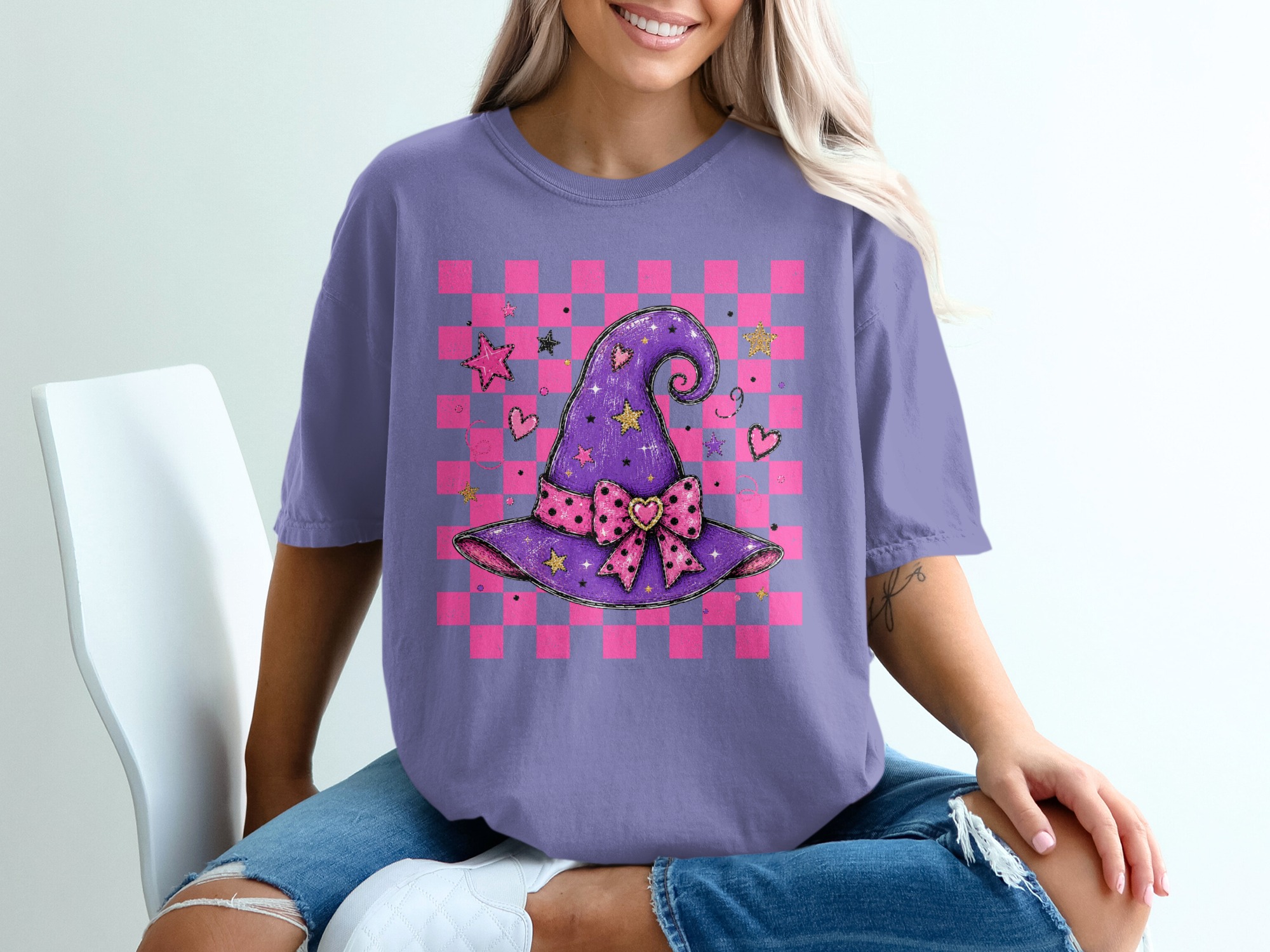 Cute Witch Hat T-Shirt with Pink Checkerboard Background & Stars | Whimsical Halloween Aesthetic Tee - Image 3