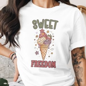 Sweet Freedom Ice Cream Cone T-Shirt Retro Dessert Tee Cute Summer Vacation Shirt for Women Fun Foodie Gift