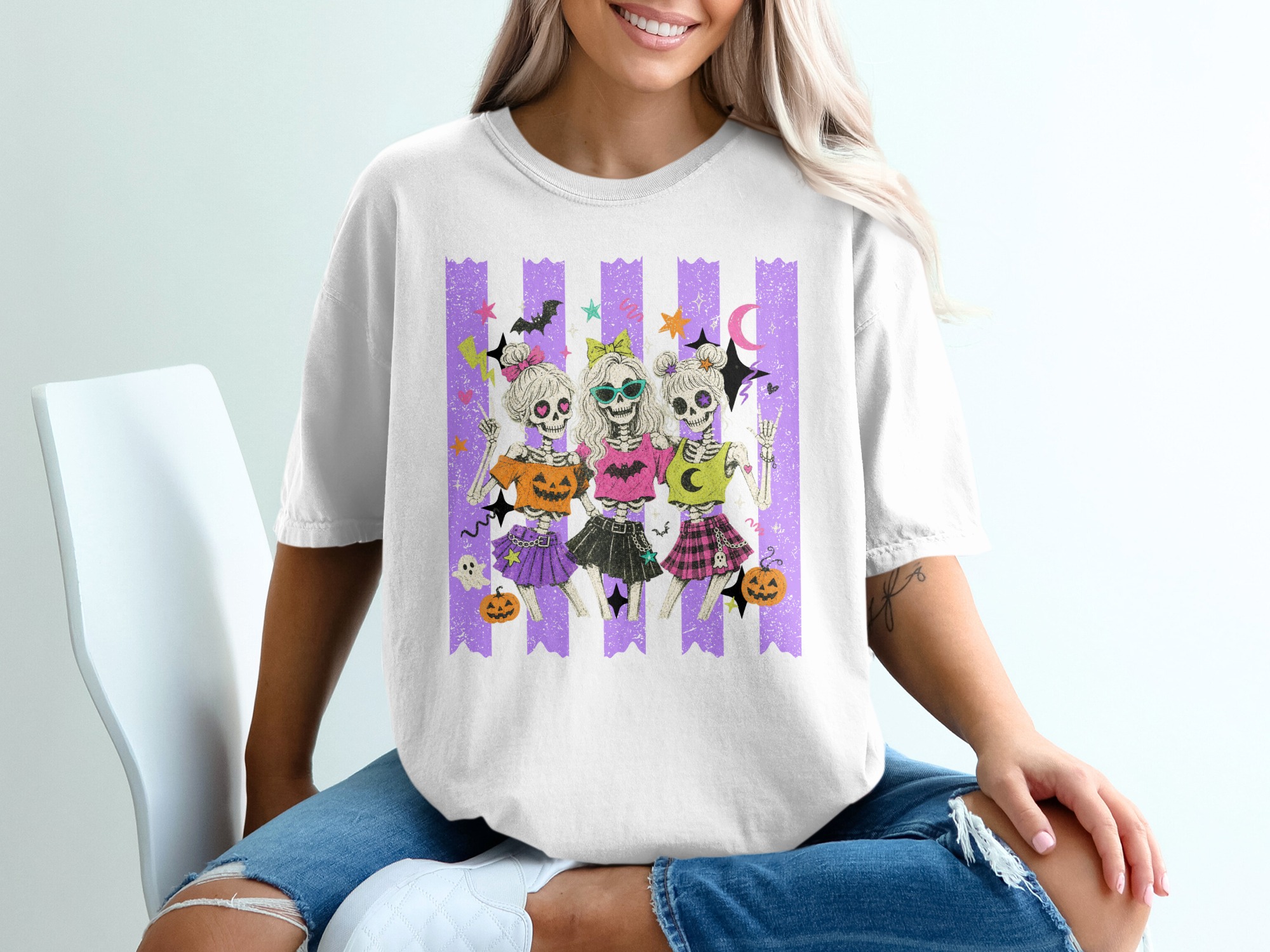 Spooky Skeleton Friends Halloween T-Shirt, Pastel Goth Skull Girl Gang Tee, Aesthetic Fall Party Outfit - Image 5