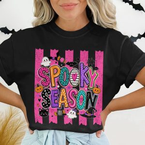Spooky Season T-Shirt for Women, Cute Halloween Ghost Graphic Tee, Retro Fall Pumpkin Bat Shirt, Pink October Party Shirt Gift