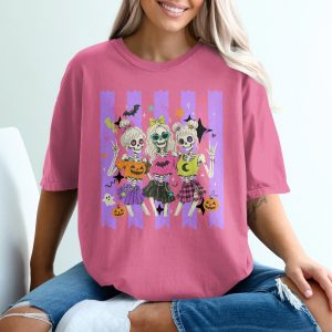 Spooky Skeleton Friends Halloween T-Shirt, Pastel Goth Skull Girl Gang Tee, Aesthetic Fall Party Outfit