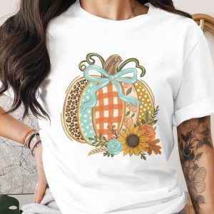 Comfort Colors ® Fall Pumpkin T-Shirt, Rustic Cheetah Gingham Sunflower Design, Cozy Autumn Women's Thanksgiving Tee, Cute Harvest Vibes Top