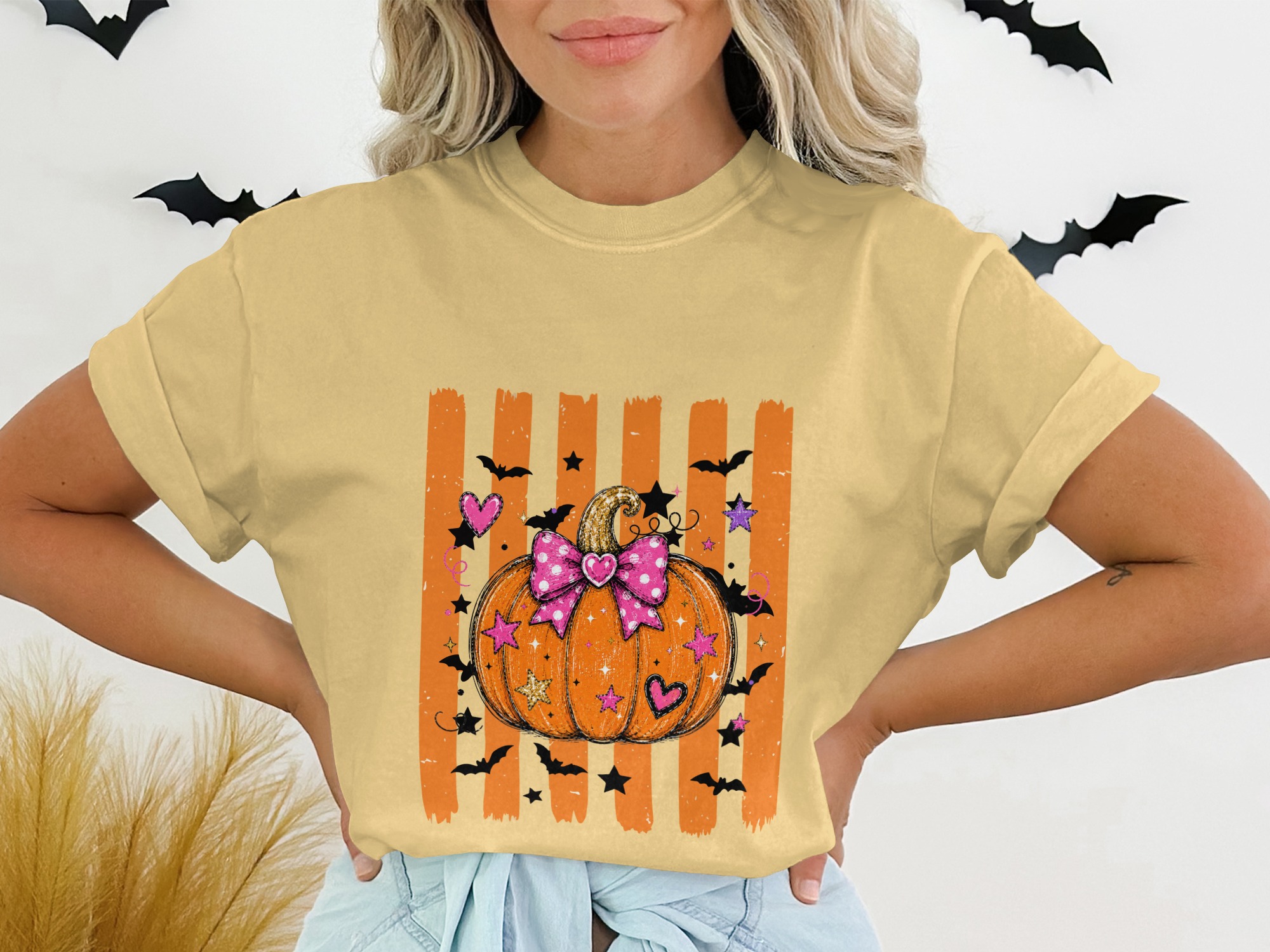 Cute Spooky Pumpkin T-Shirt, Halloween Vibes Tee, Sweet Fall Aesthetic Shirt, Pink Bow Pumpkin & Bats Top