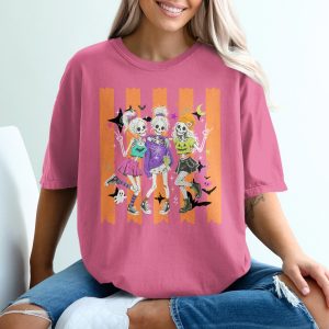 Skeleton Best Friends Halloween T-Shirt | Spooky Cute Ghoul Squad Tee Trendy Y2K Goth Aesthetic Graphic Shirt for Her